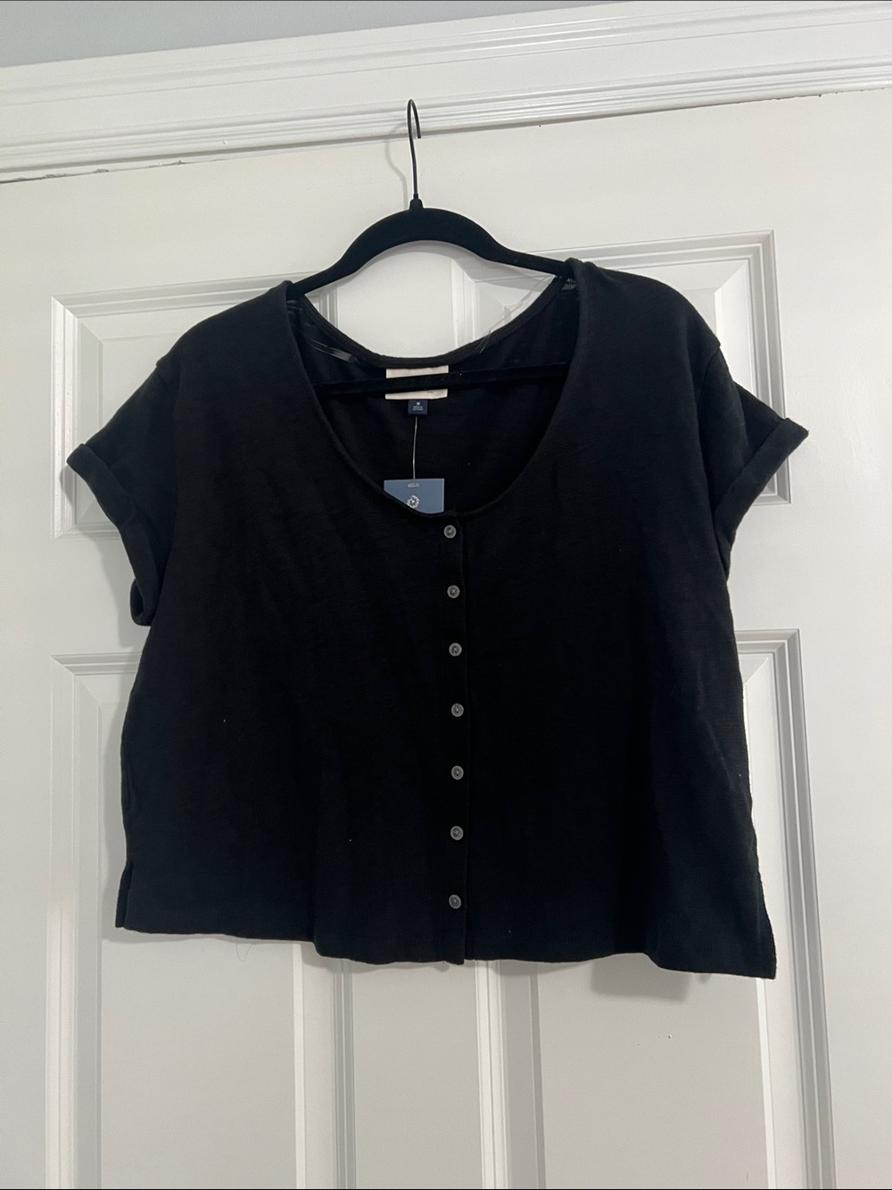 Universal Thread Black Button-Front Scoop Neck Top